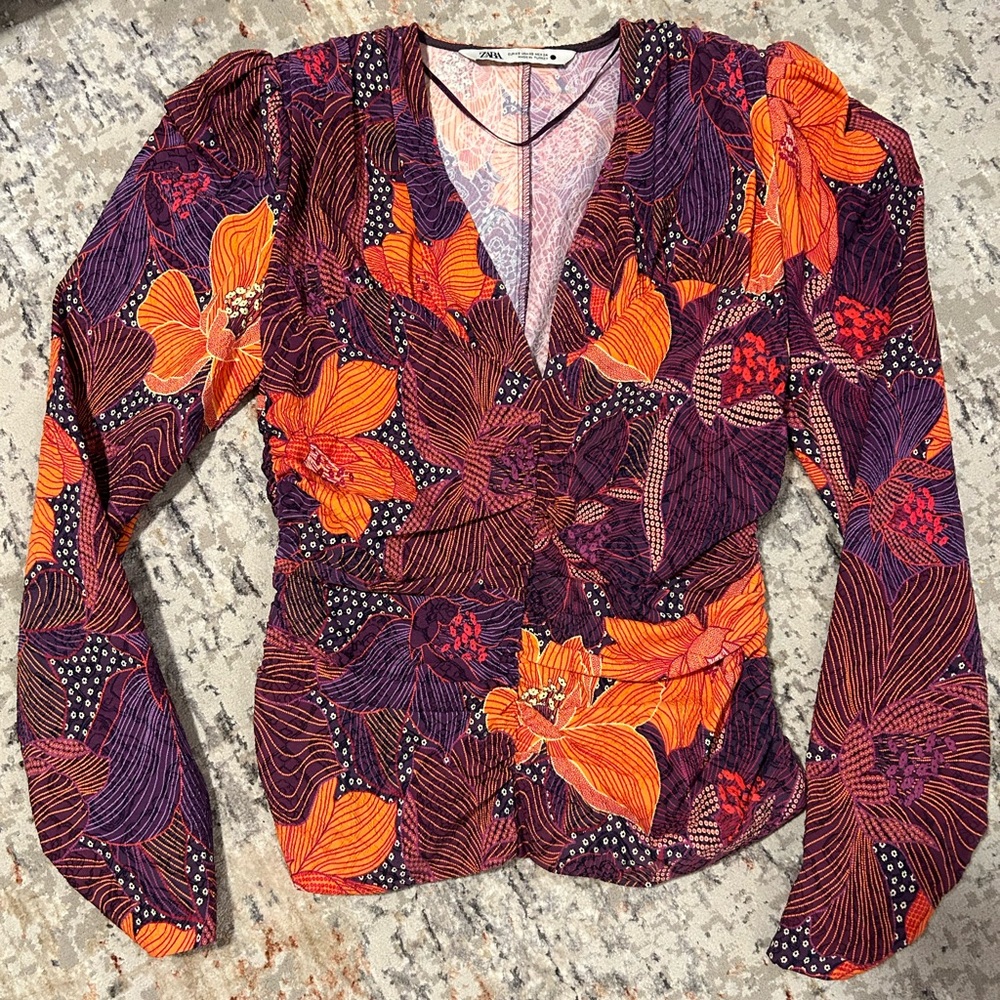 ZARA size XS draped print top